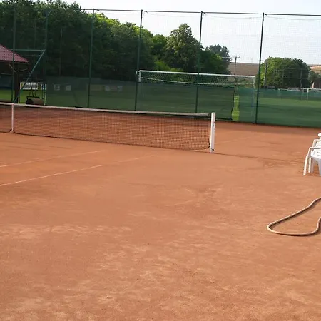 招待所 U Sklepu Hovorany